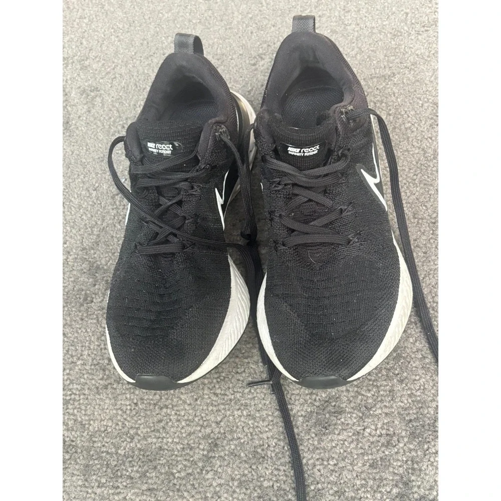 Nike React Infinity Run Flyknit 2 Women's‎ Shoes Size 8 Black Lace-Up Sneakers